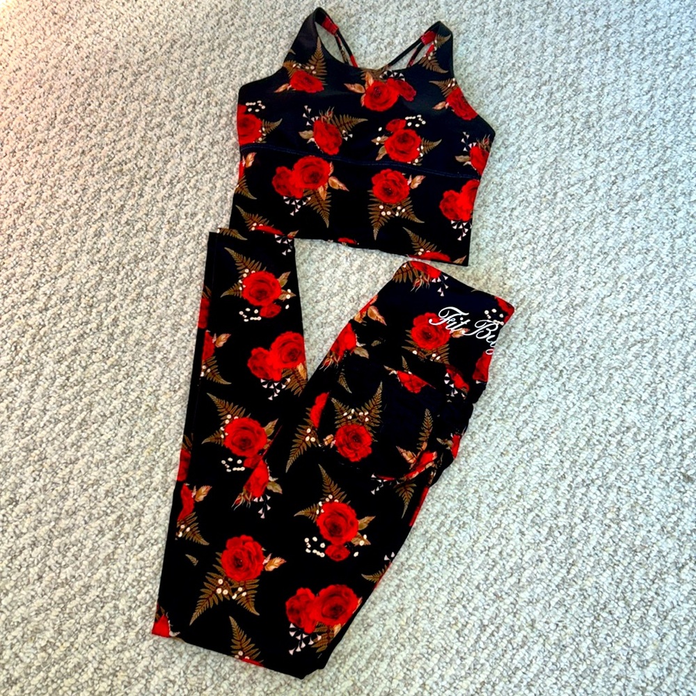 NEW Dance2Fit Fit Booty High Waisted Black Red Rose Workout Outfit